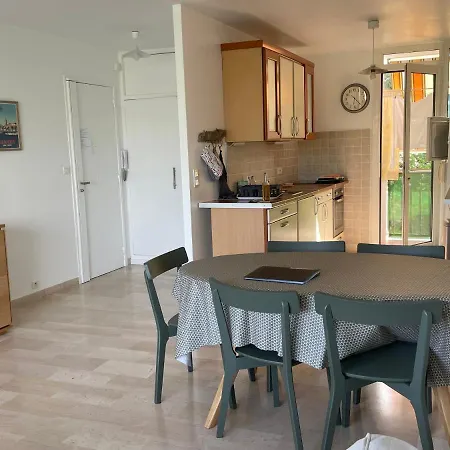 Appartement Les Pieds Dans L'Eau Saint-Mandrier-sur-Mer Exterior photo
